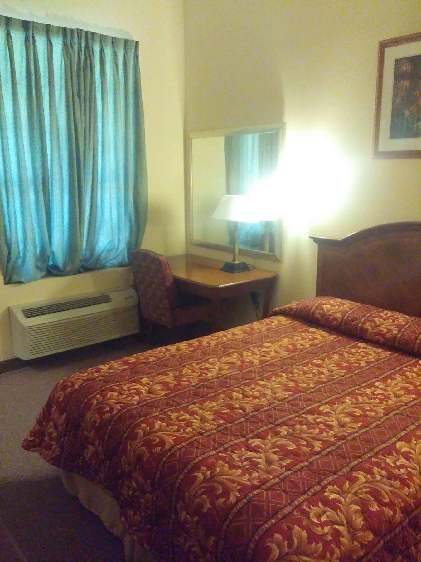 Country Regency Inn & Suites Manvel エクステリア 写真