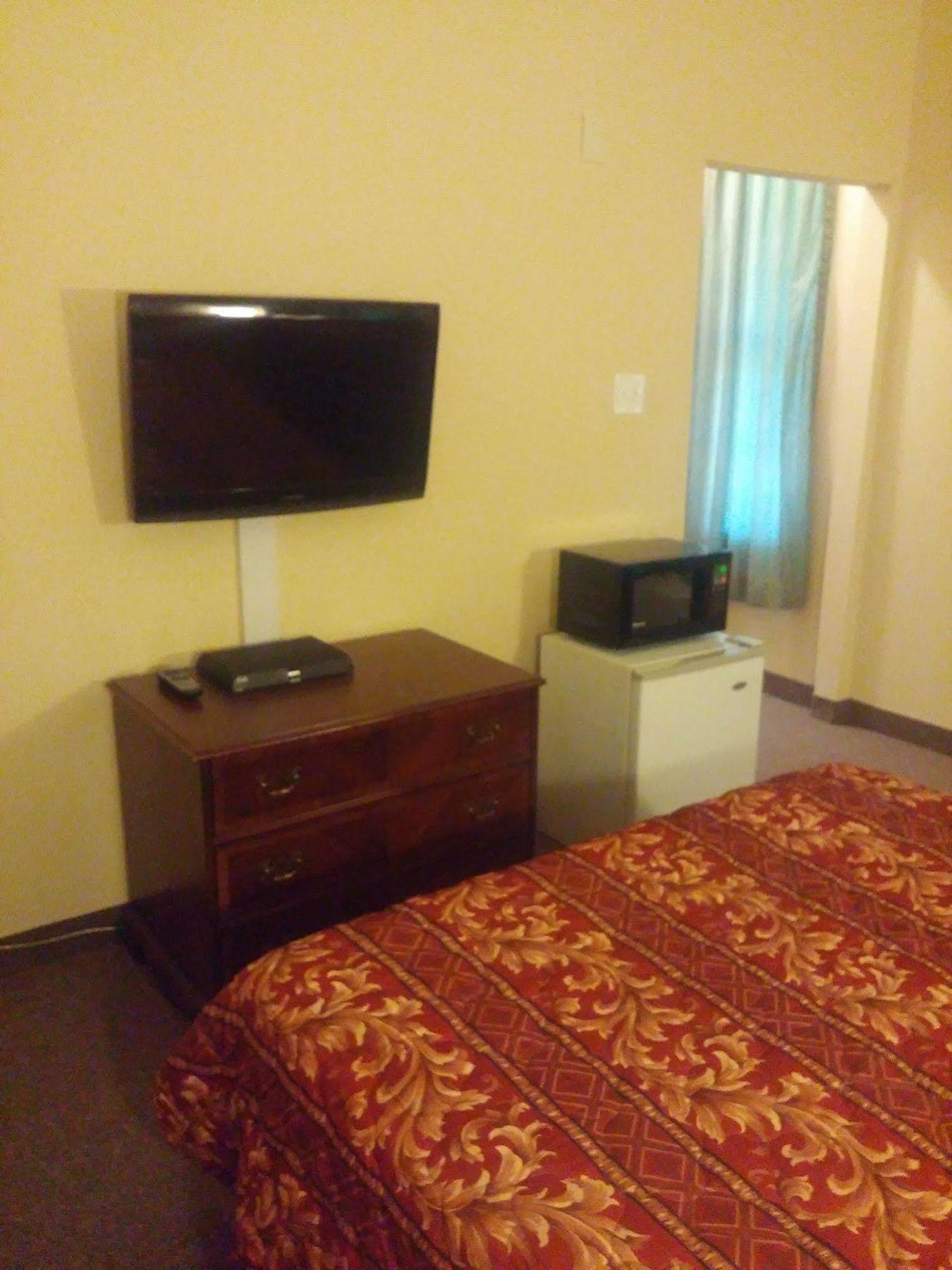 Country Regency Inn & Suites Manvel エクステリア 写真